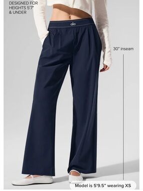 ALO Yoga Navy Wide-Leg Pull-On Pants